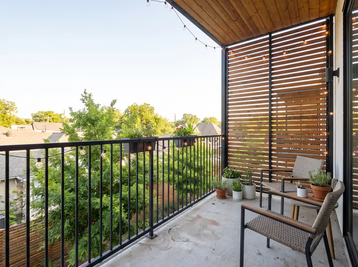 Photo 4 of 4, Two bedroom condo with a balcony in East Austin