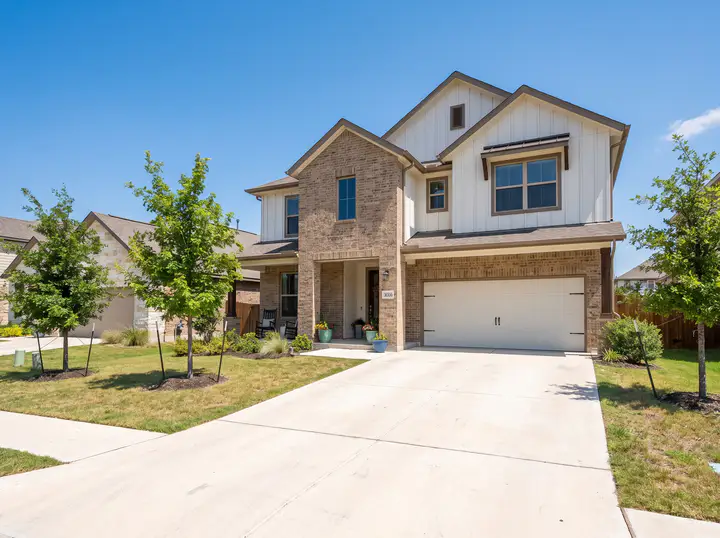 Four bedrooms with a game room upstairs, Leander